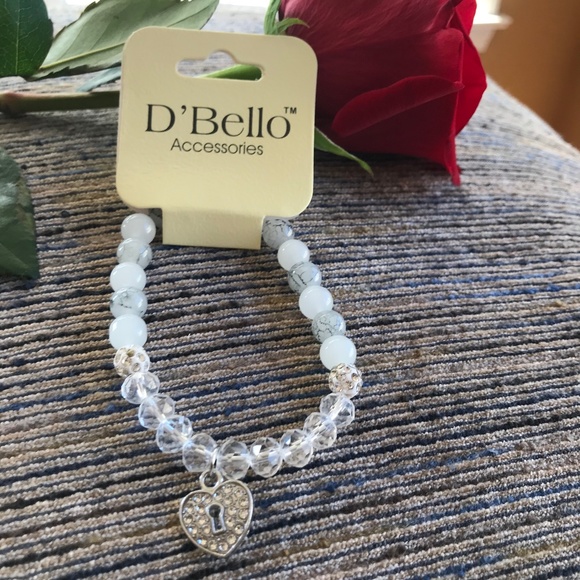 D'Bello Beaded Heart Bracelet with Keyhole Valentine Love - Picture 1 of 1